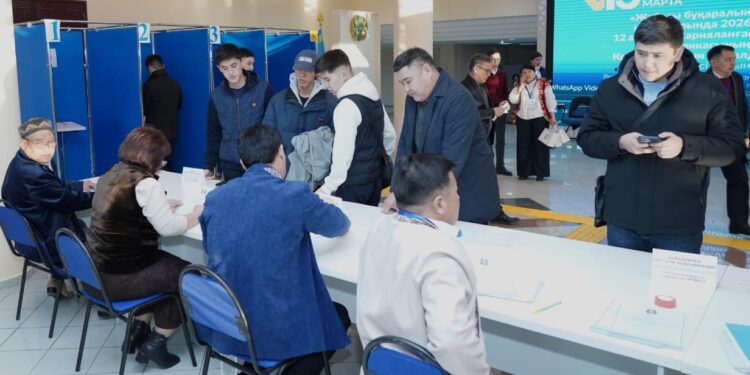 ТҮРКІСТАН ОБЛЫСЫНЫҢ ӘКІМІ НҰРАЛХАН КӨШЕРОВ РЕФЕРЕНДУМДА ДАУЫС БЕРДІ