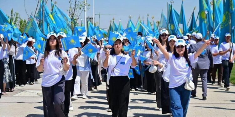 ТОҚАЕВ ЕЛ ЖАСТАРЫНА: «СІЗДЕРГЕ ОТАНЫМЫЗДЫҢ ТАҒДЫРЫНА ҚАТЫСЫҢЫЗ БАР ЕКЕНІН БІЛДІРЕТІН ОРАЙЛЫ МҮМКІНДІК БЕРІЛДІ»
