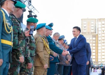 Шымкентте Отан қорғаушы күніне арналған ауқымды мерекелік іс-шара өтті