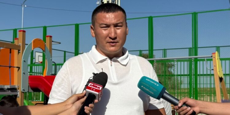 В Жанаталапе открылась новая детская площадка