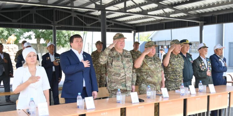 ШЫМКЕНТТЕ ЖАС САРБАЗДАРДЫ МЕРЗІМДІ ӘСКЕРИ ҚЫЗМЕТКЕ ШЫҒАРЫП САЛУ РӘСІМІ ӨТТІ