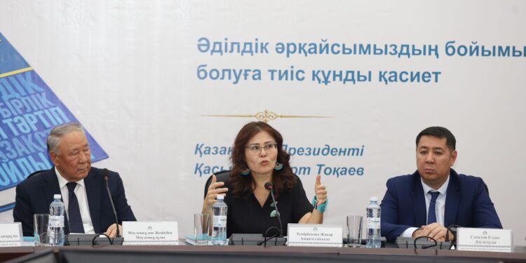 ТҮРКІСТАНДА «ӘДІЛЕТТІ ҚОҒАМҒА – ШЫНШЫЛ СӨЗ» ЖИНАҒЫНА АРНАЛҒАН ЖИЫН ӨТТІ