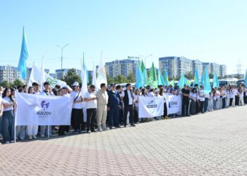 Сенбілікте бас қосқан мың жас: Шымкентте ауқымды экологиялық акция өтті