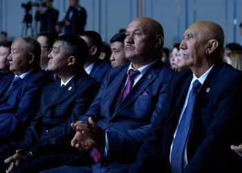 Еңбек күні қарсаңында Премьер-министр Олжас Бектенов «Еңбек – ел мұраты» іс-шарасына қатысты