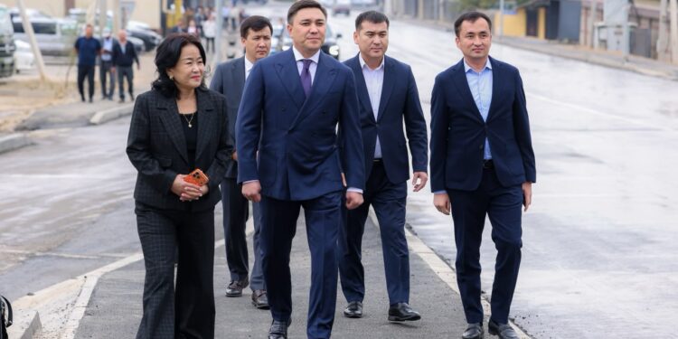 ШЫМКЕНТТЕ ТІЛЕНШИН КӨШЕСІНДЕГІ ЖАҢА АВТОКӨЛІК ӨТКЕЛІ АШЫЛДЫ
