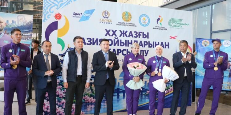 ТҮРКІСТАН ЖҰРТШЫЛЫҒЫ АЗИЯ ОЙЫНДАРЫНЫҢ ЖЕҢІМПАЗДАРЫ МЕН ЖҮЛДЕГЕРЛЕРІН ҚОШЕМЕТПЕН ҚАРСЫ АЛДЫ