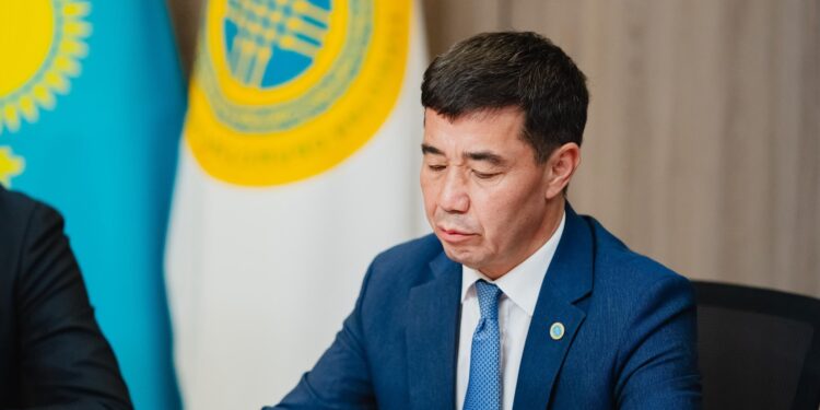 Түркістанда облыстық сайлау комиссиясының отырысы өтті: Мәслихат депутаттарының кезектен тыс сайлауына дайындық басталды