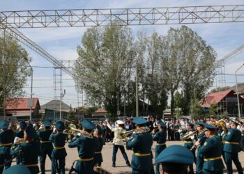 Ұлттық ұлан офицерлері алматылық оқушыларға ерлік сабағын өткізді.