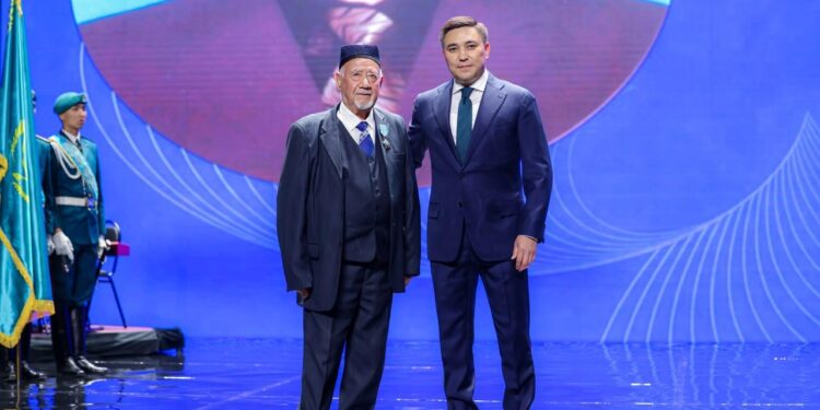В Шымкенте отметили День Республики